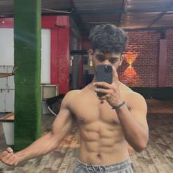 Muscularbbc's Chat & Dating Profile