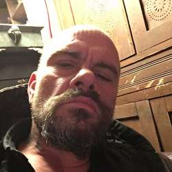 Teddy4u269's Chat & Dating Profile