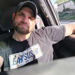 kjisme222's Chat & Dating Profile
